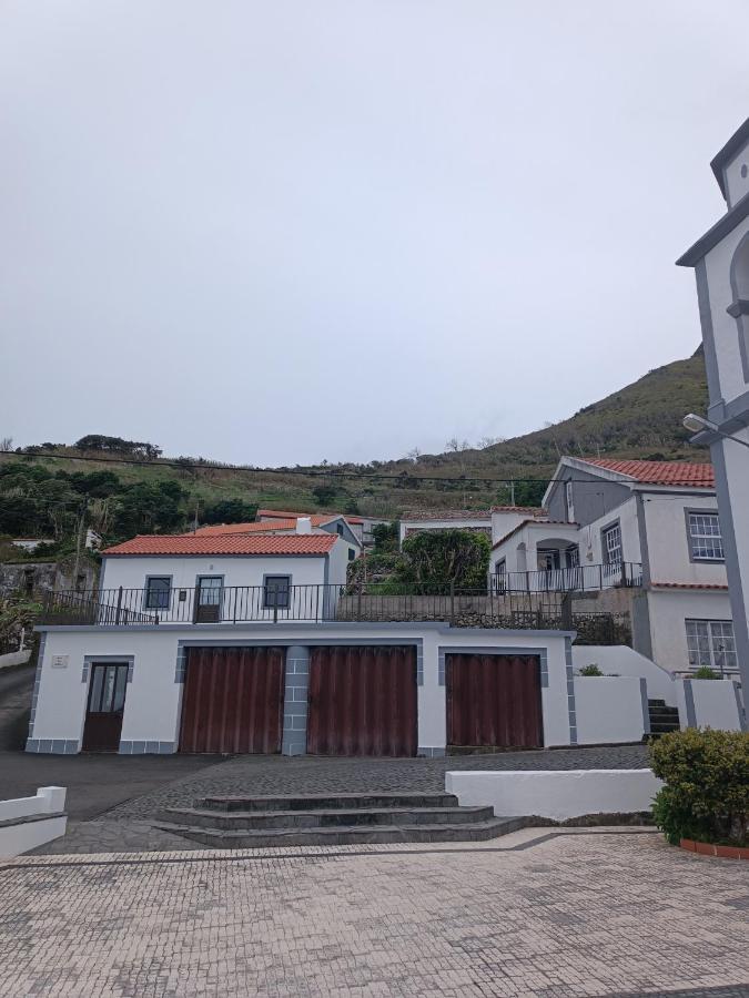 Alojamento Local M&I Lajes das Flores Buitenkant foto