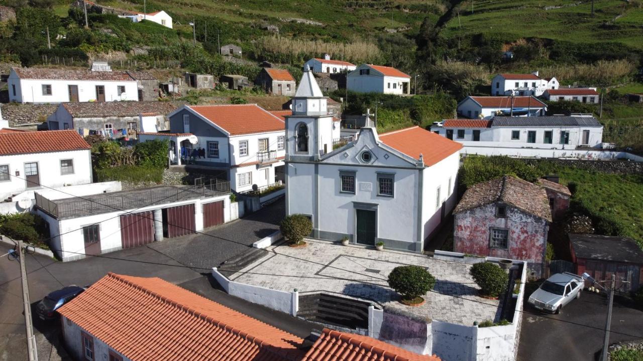 Alojamento Local M&I Lajes das Flores Buitenkant foto