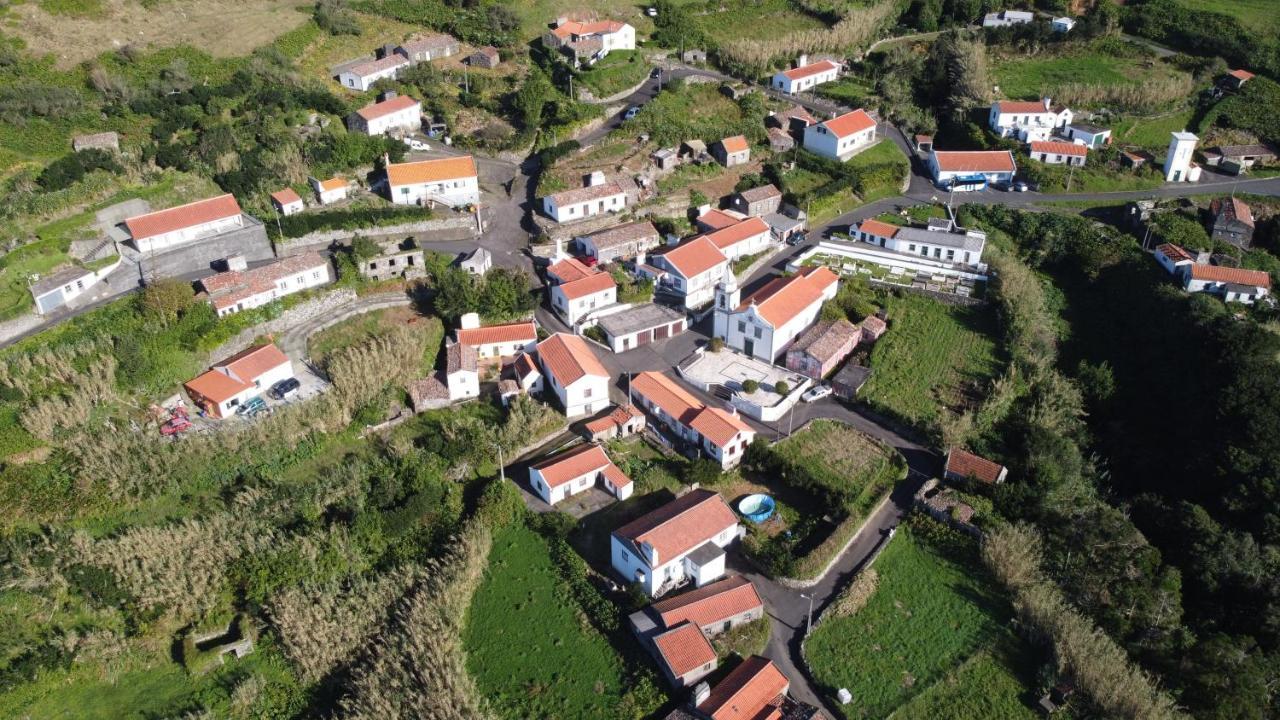 Alojamento Local M&I Lajes das Flores Buitenkant foto